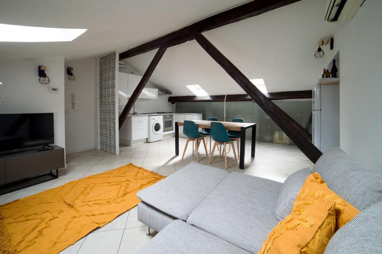 Appartement Hbhall Navigli 30 à Milan Extérieur photo